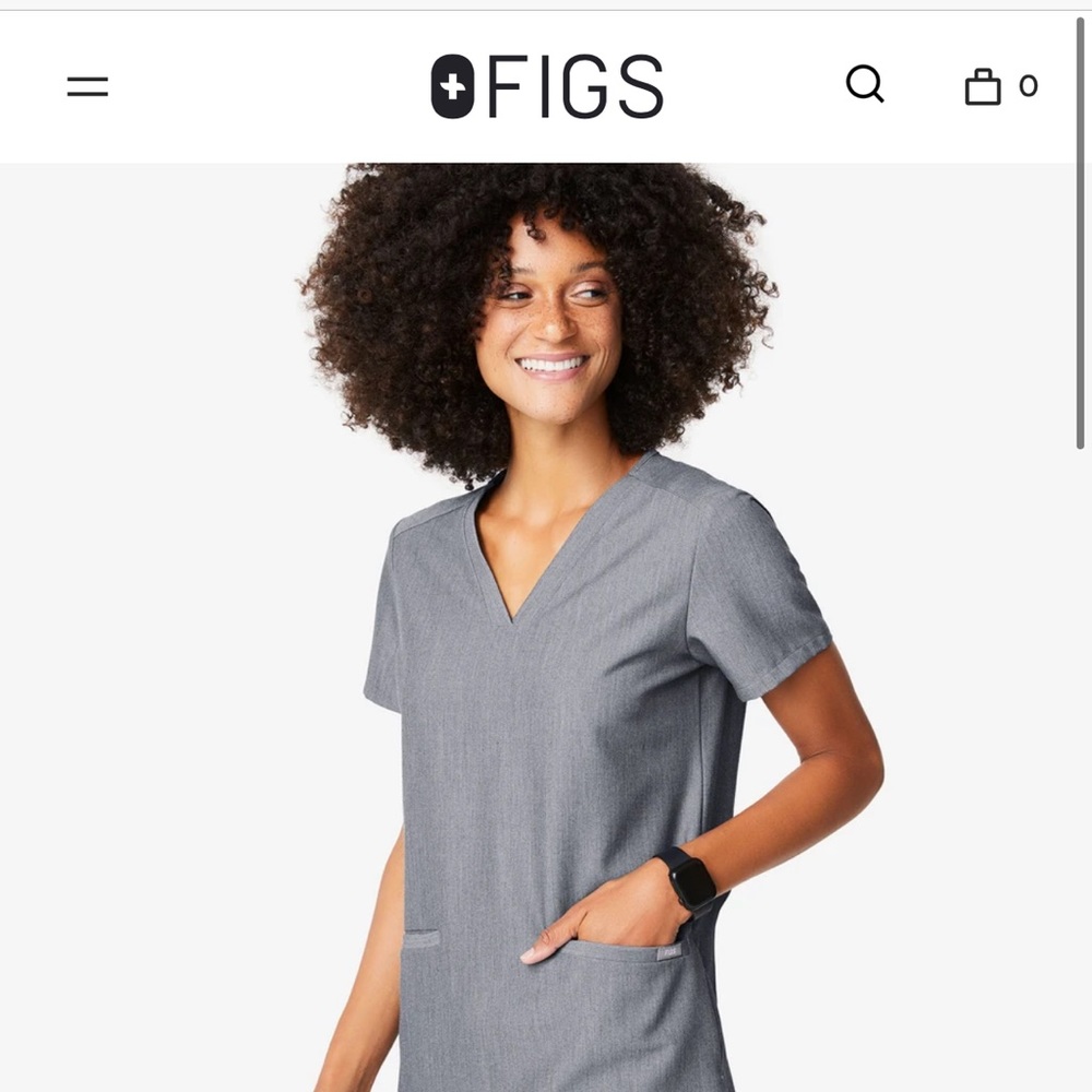 FIGS Casma Three-Pocket Scrub Top